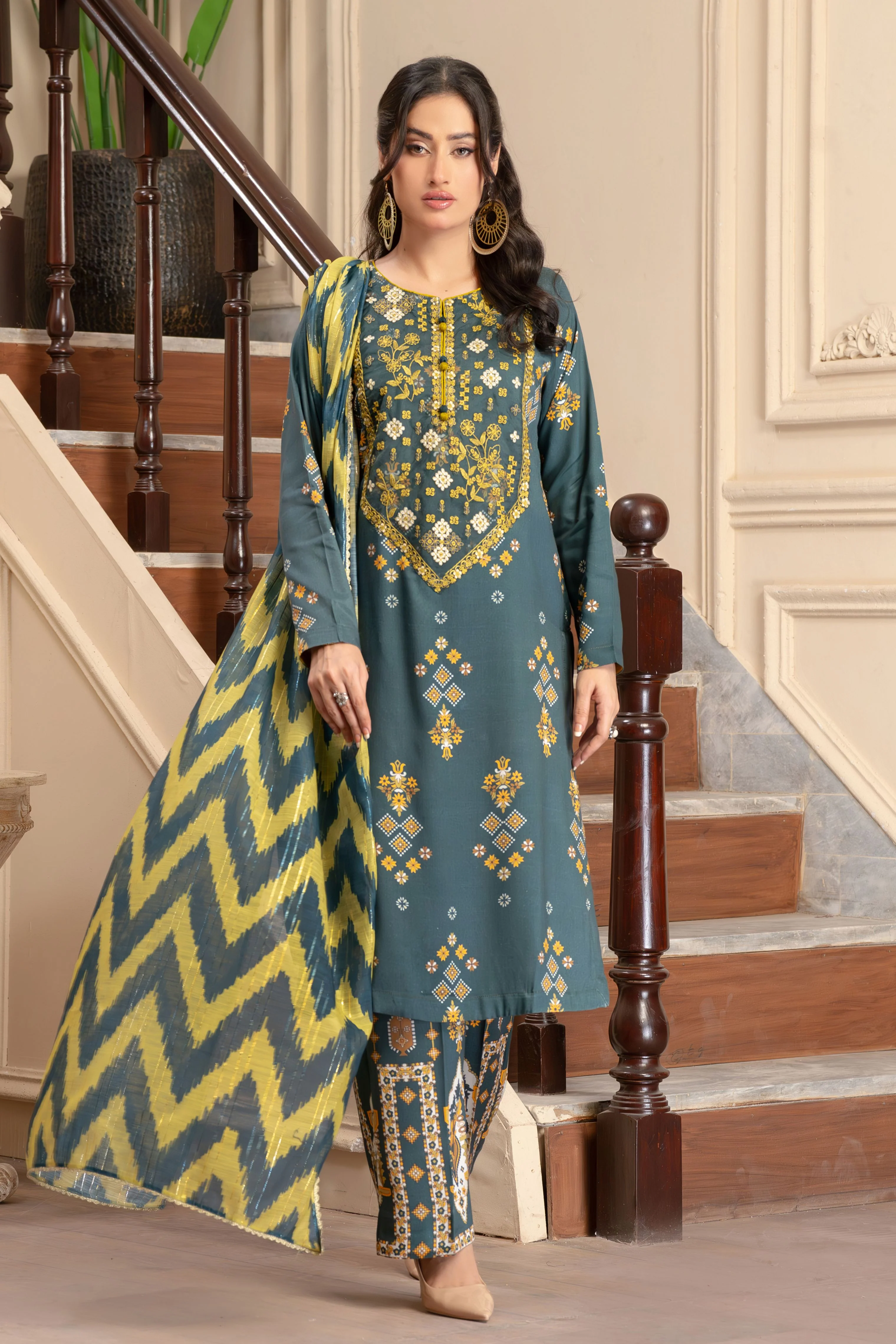 Motif Corduroy Embroidered Suit-003