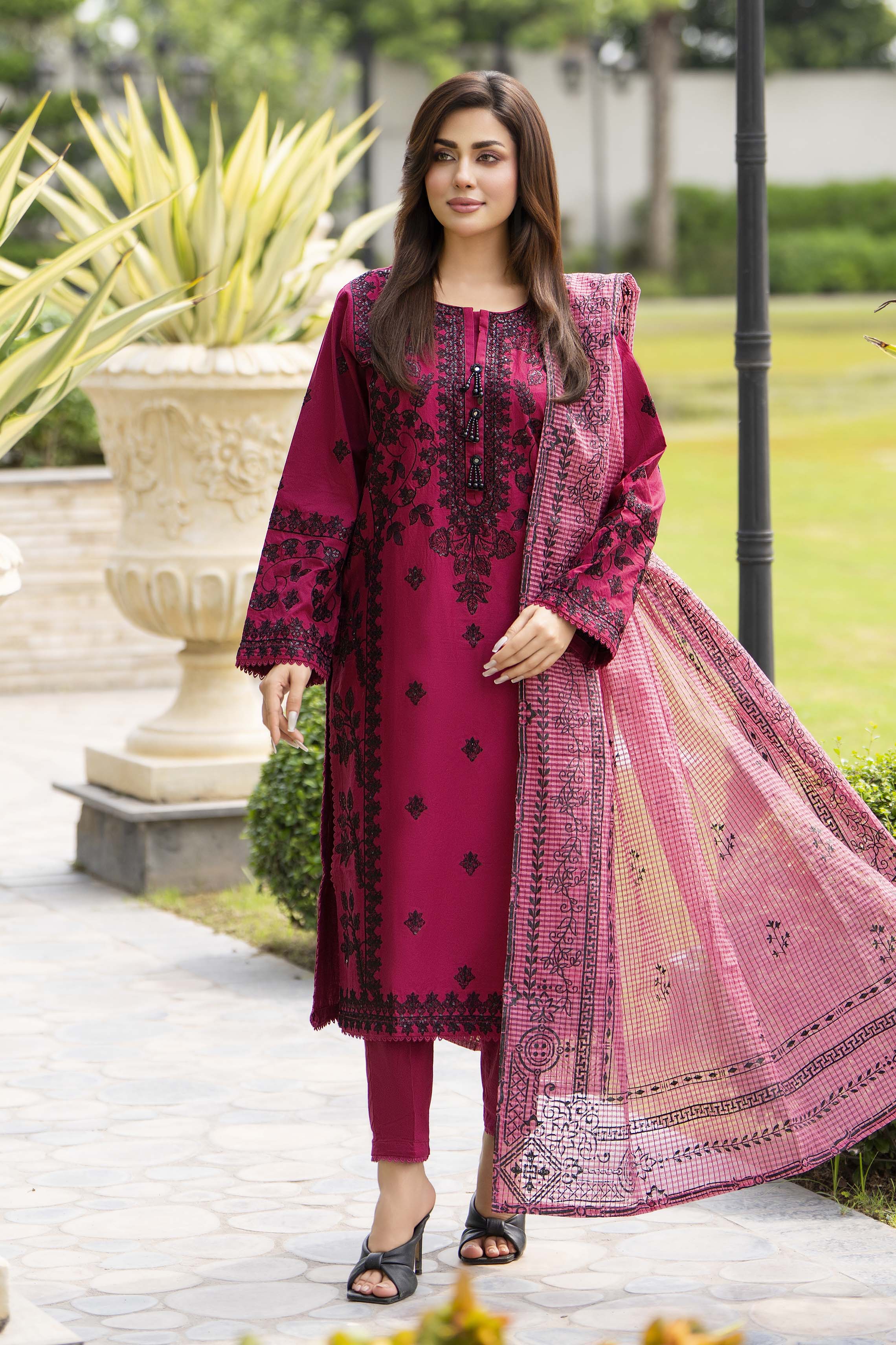 Motif Cotton Sequence Embroidered Suit-3808