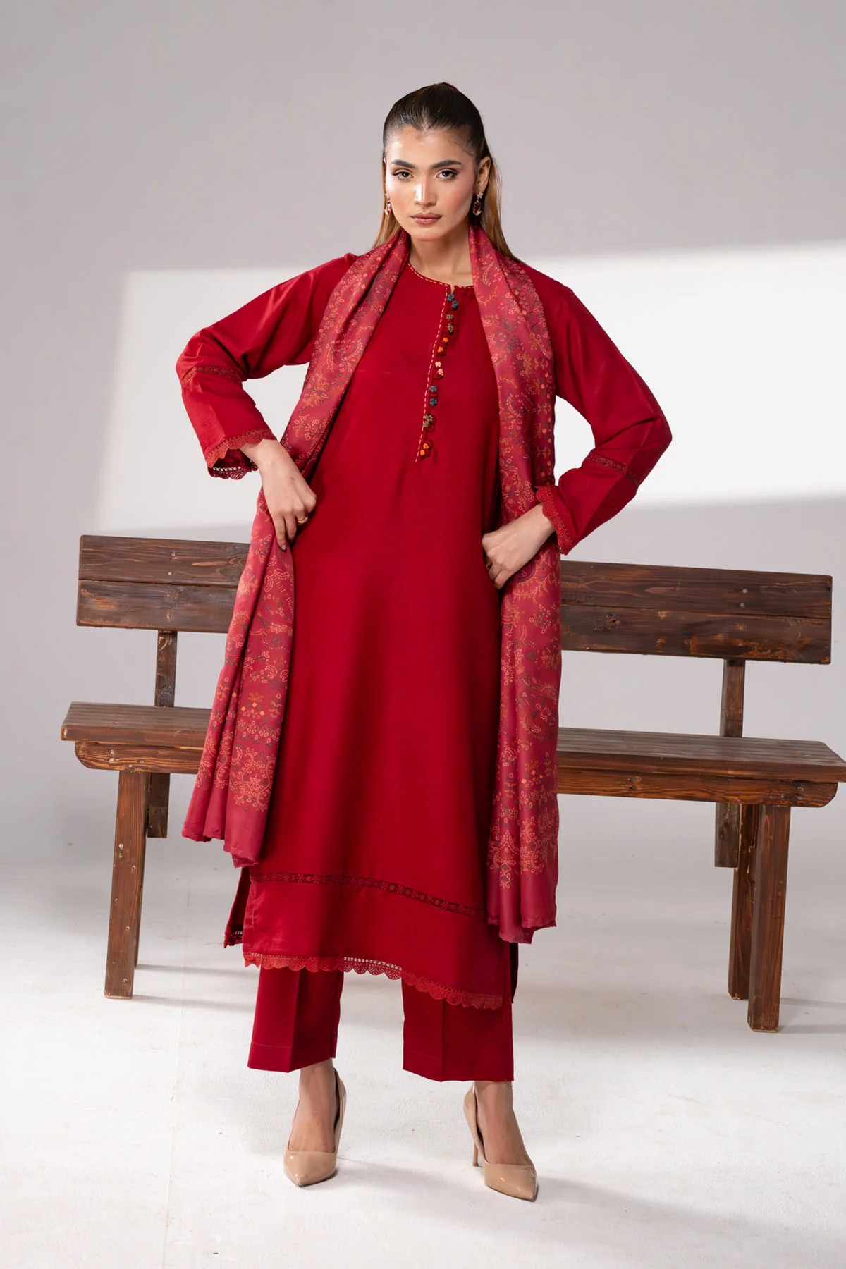 Motif Embroidered Marina Suit-3927