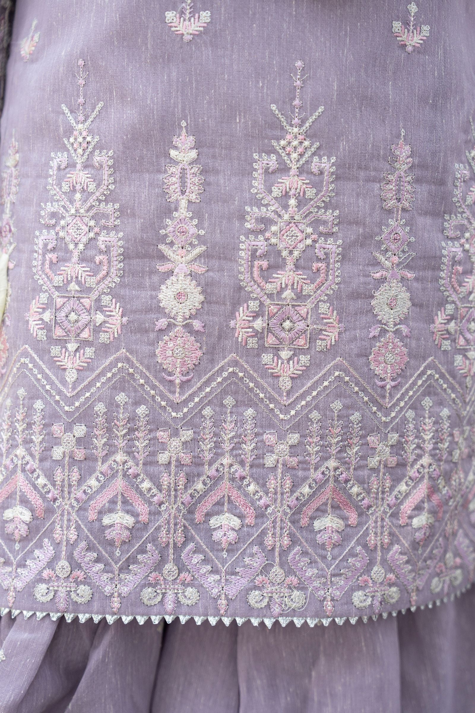 Motif Embroidered Munar Suit-571 - Image 4