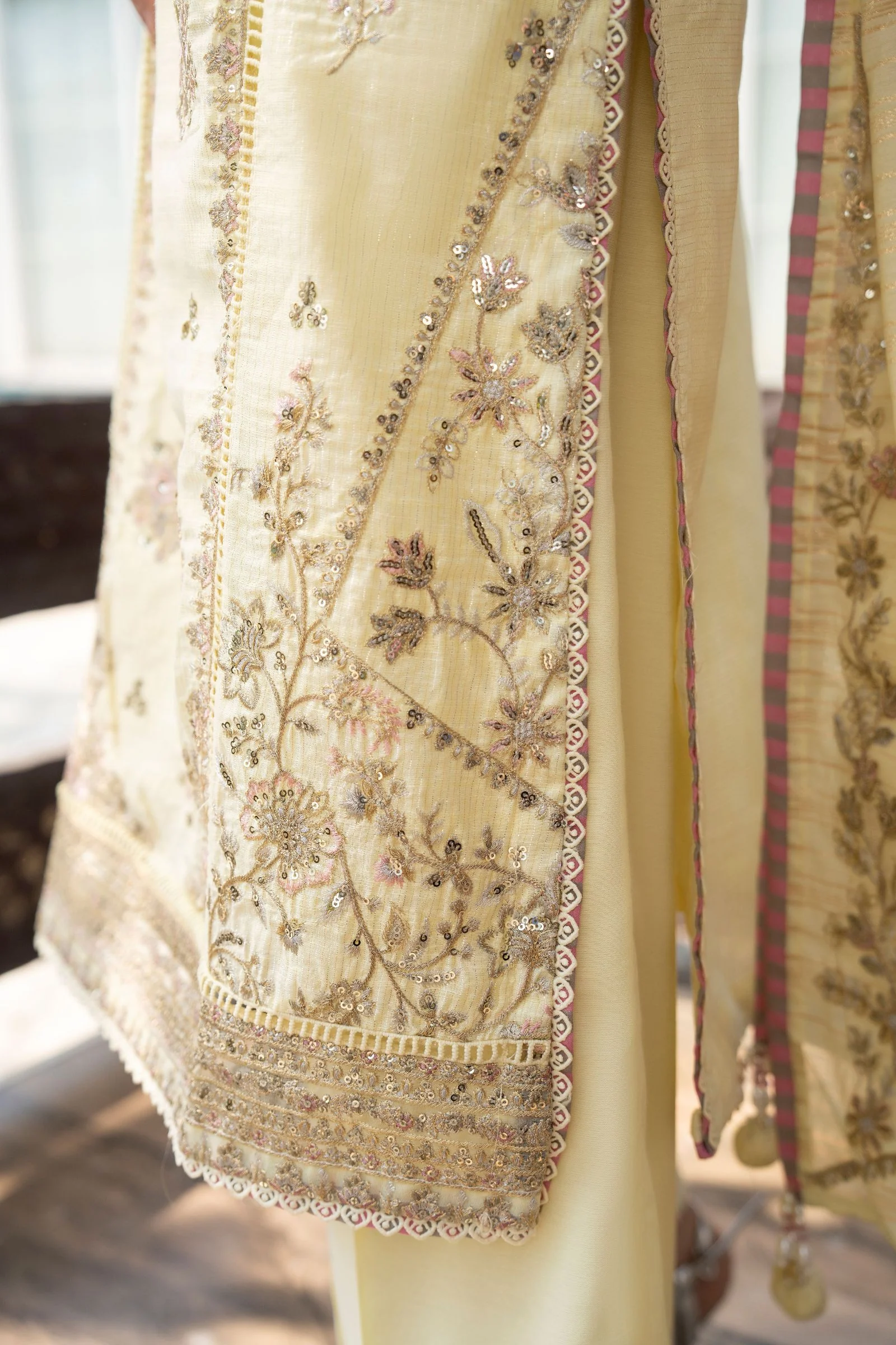 Motif Embroidered Suit-4113 - Image 3