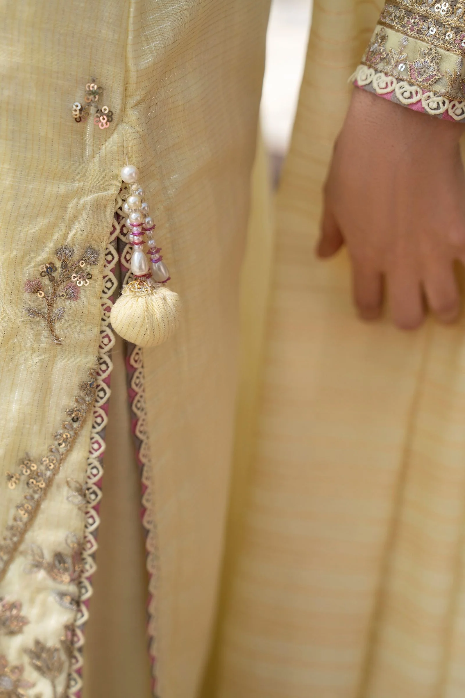 Motif Embroidered Suit-4113 - Image 4