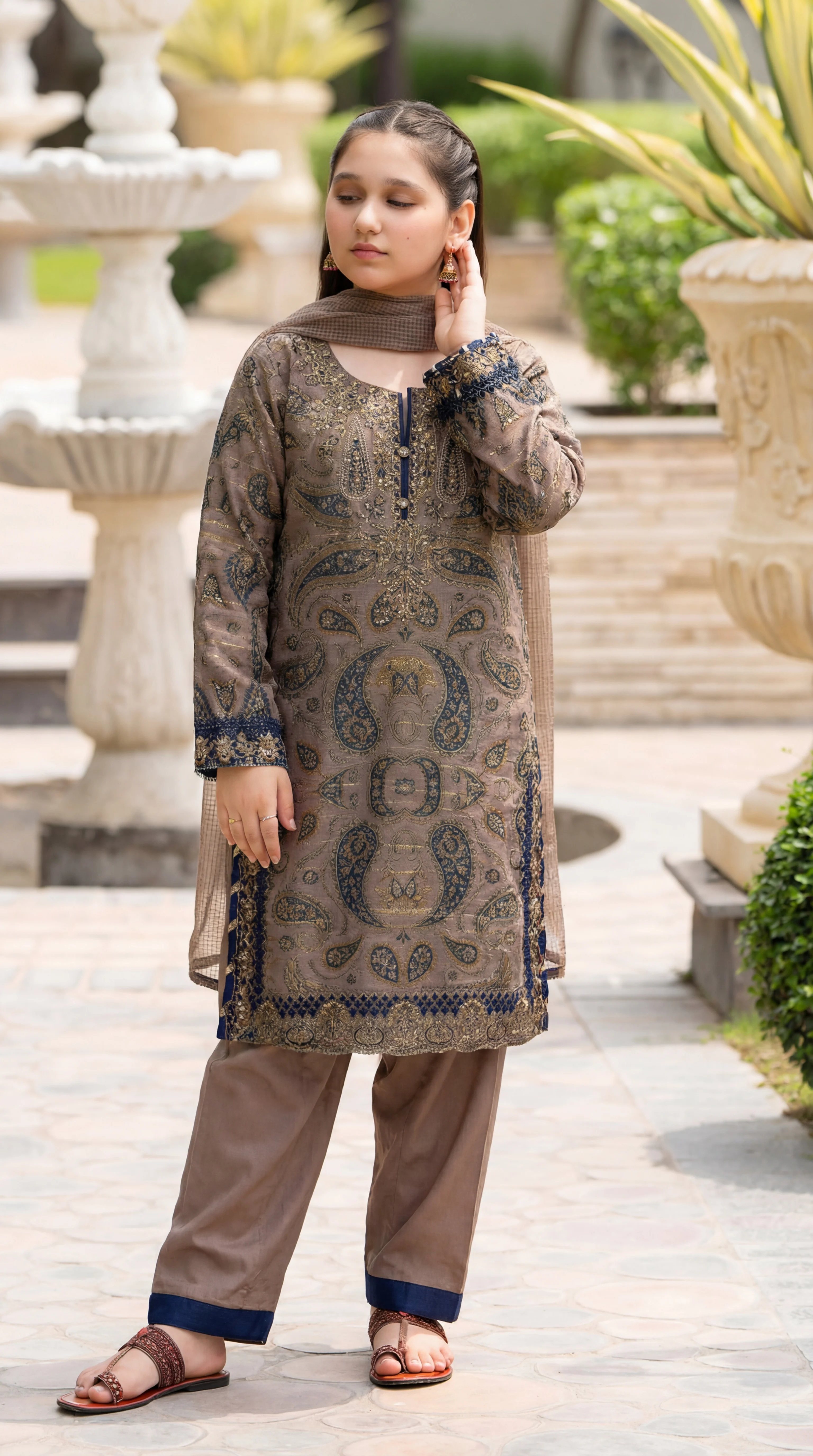 Motif Girls Embroidered Munar Suit-690