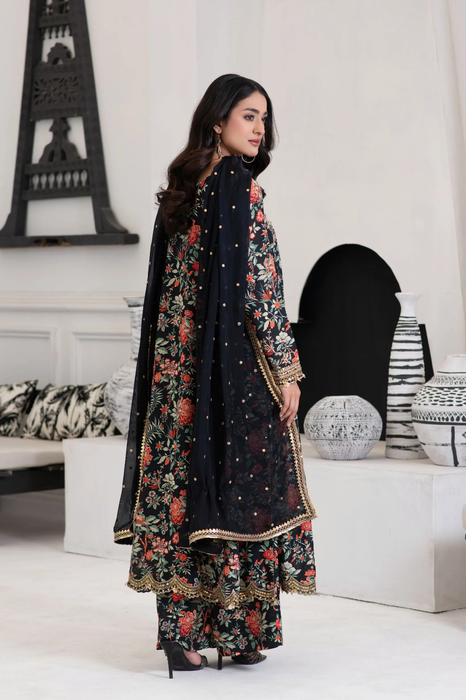 Motif Karandi Printed Suit-058 - Image 3
