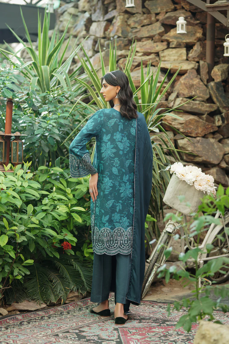 Motif Khaddar Embroidered-Suit-036 - Image 4