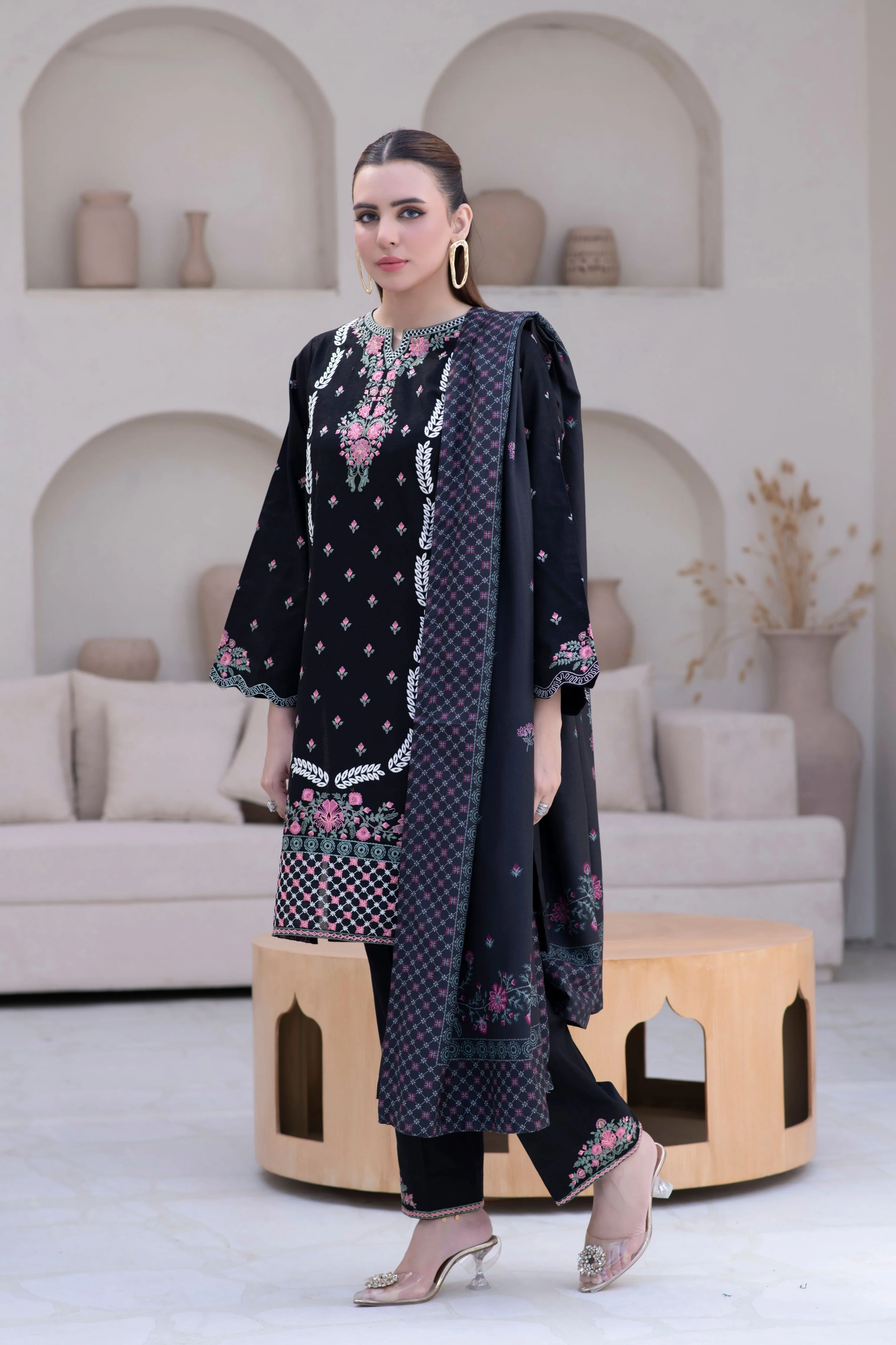 Motif Khaddar Embroidered Suit-049 - Image 4