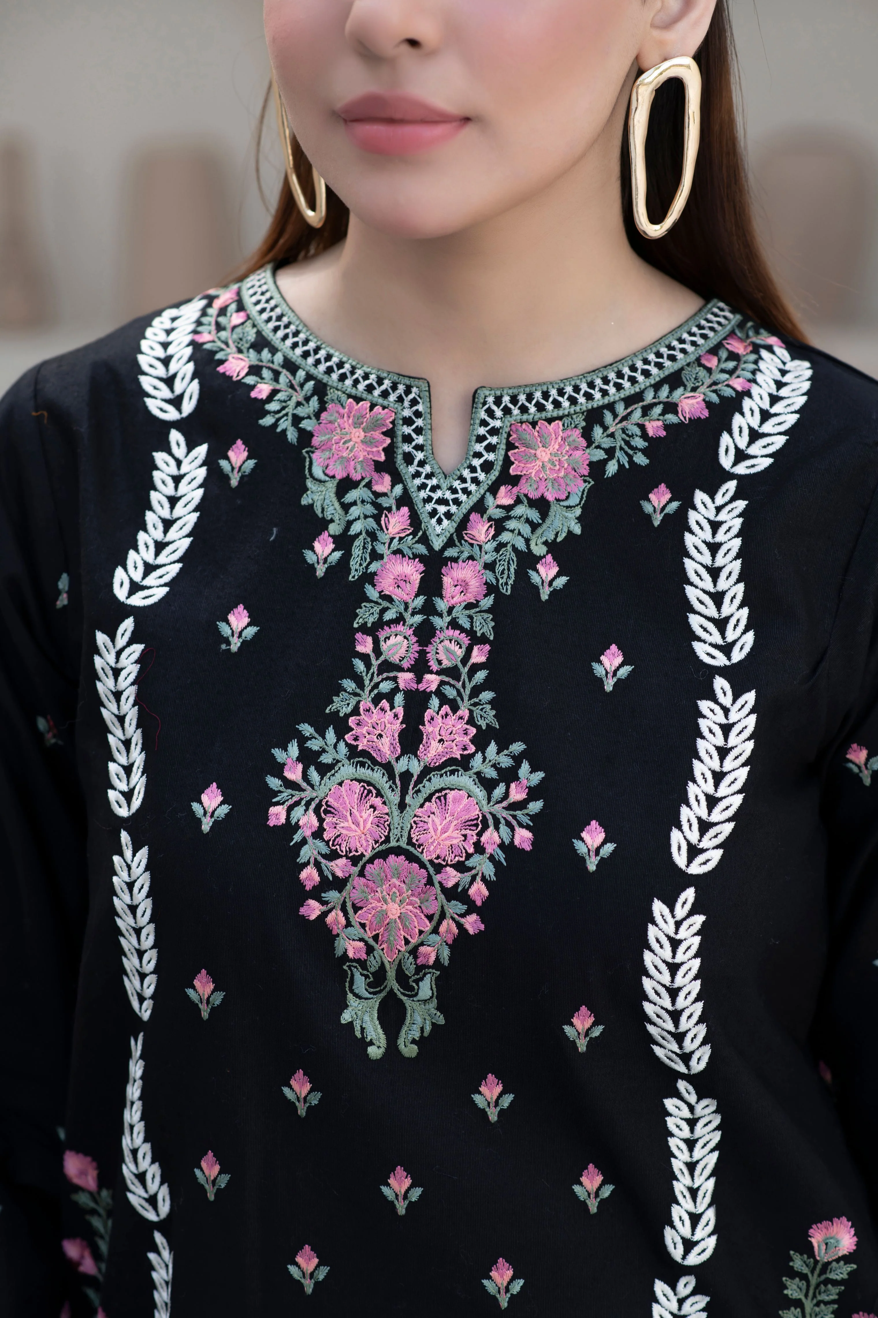 Motif Khaddar Embroidered Suit-049 - Image 6