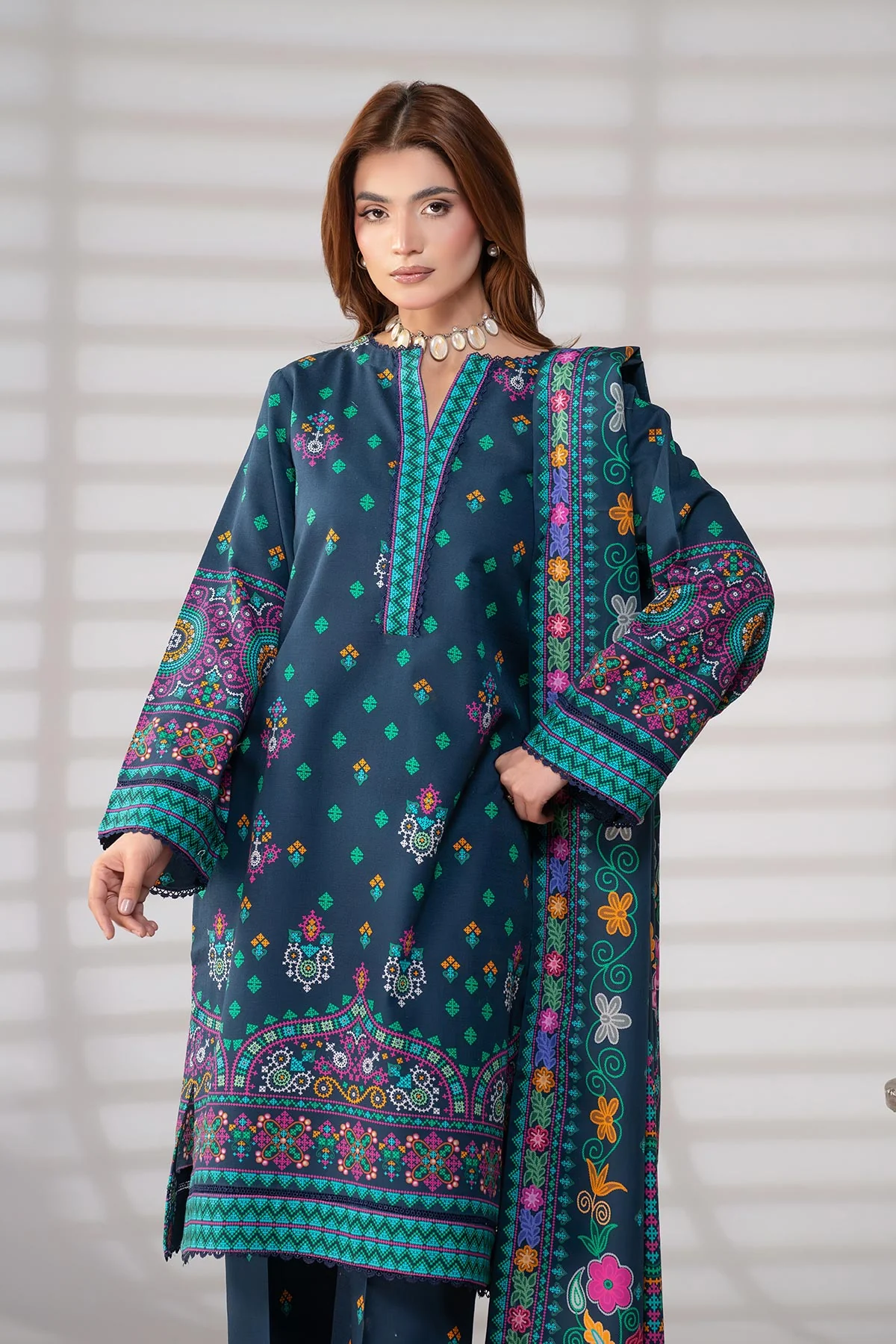MOTIF KHADDAR PRINTED SUIT-039 - Image 9
