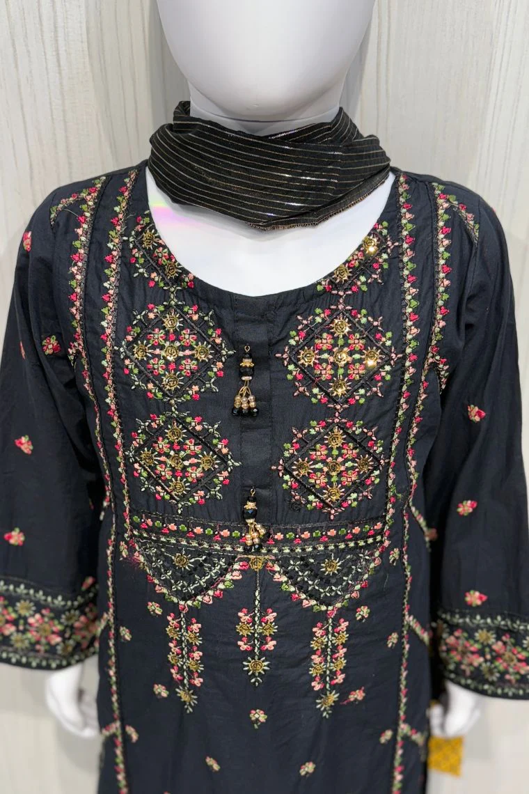 Motif Kids Lawn Embroidered Suit-25503 - Image 4