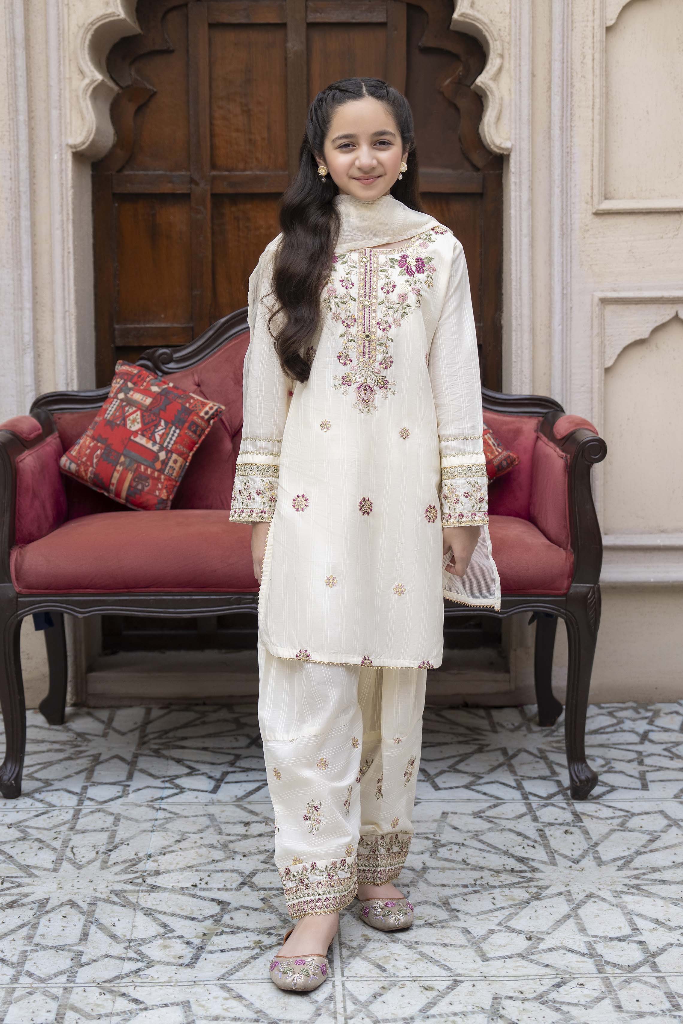 Motif Kids Lawn Embroidered Suit-657