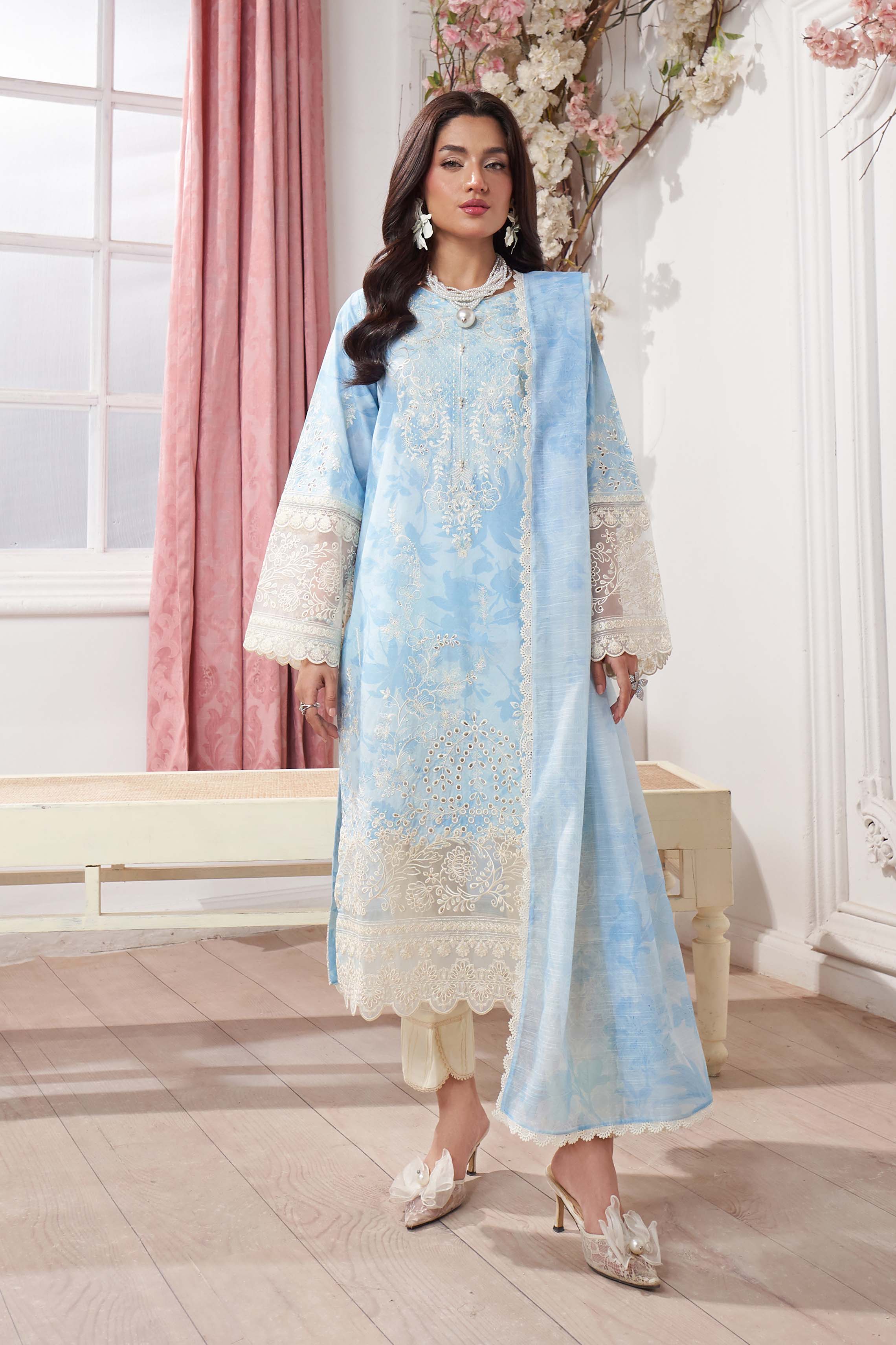 Motif Lawn Embroidered Suit-006