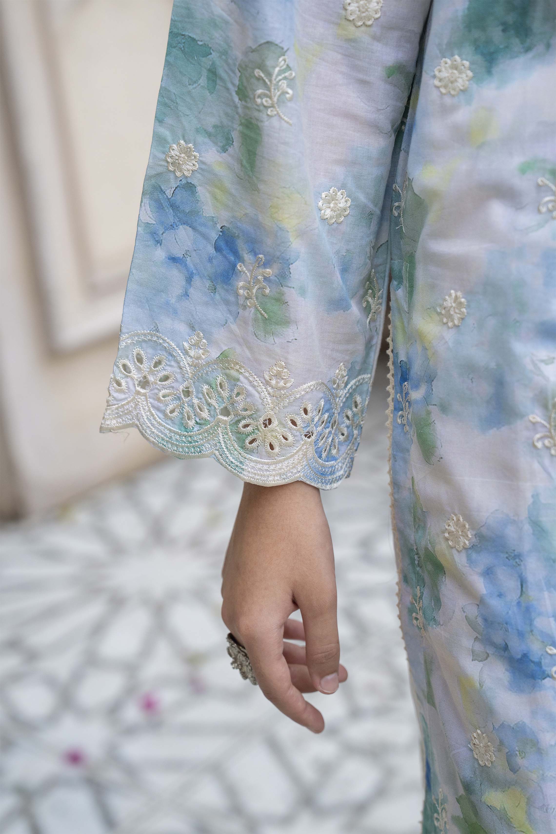 Motif Lawn Embroidered Suit-010 - Image 5