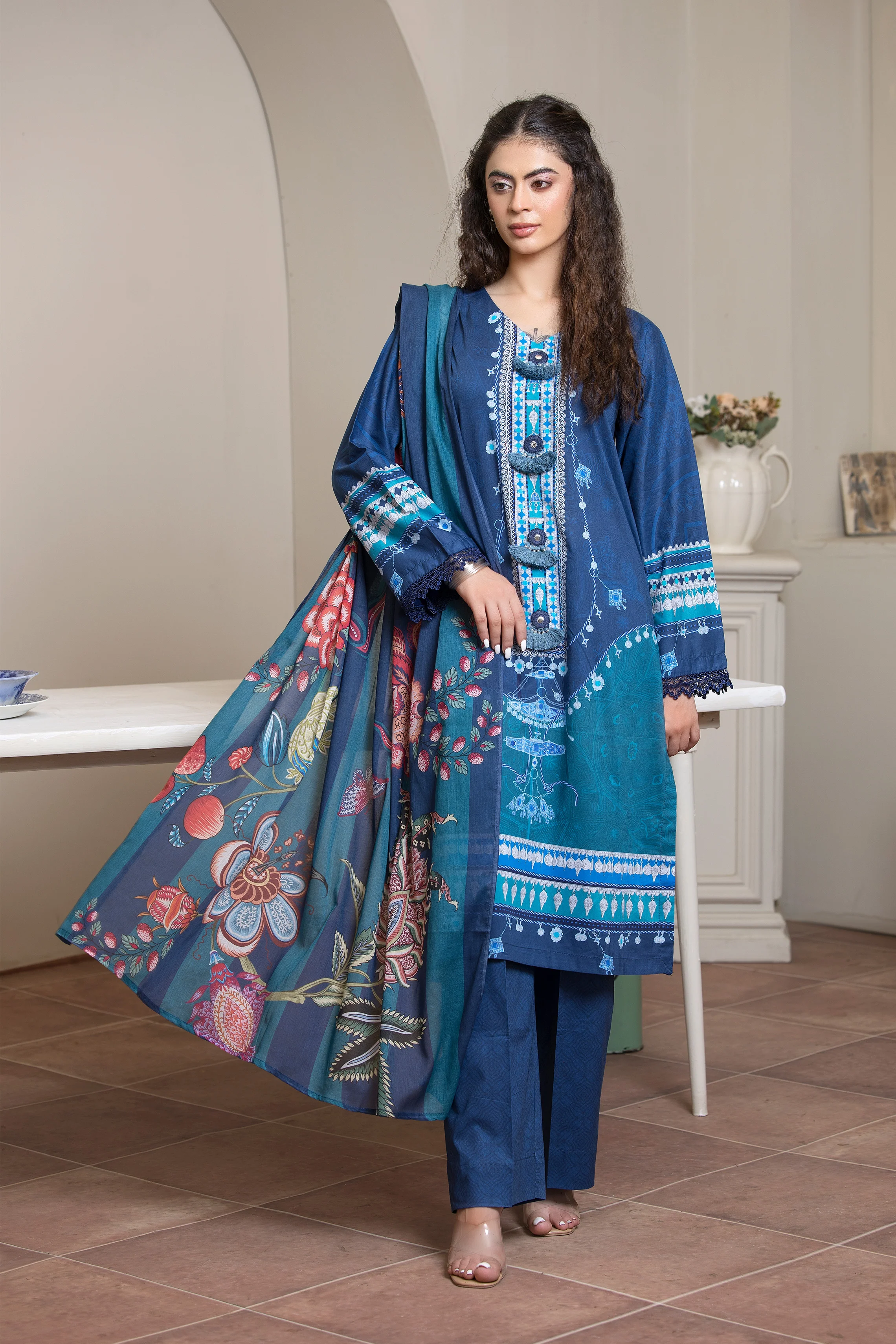 Motif Lawn Printed Suit-015 - Image 5