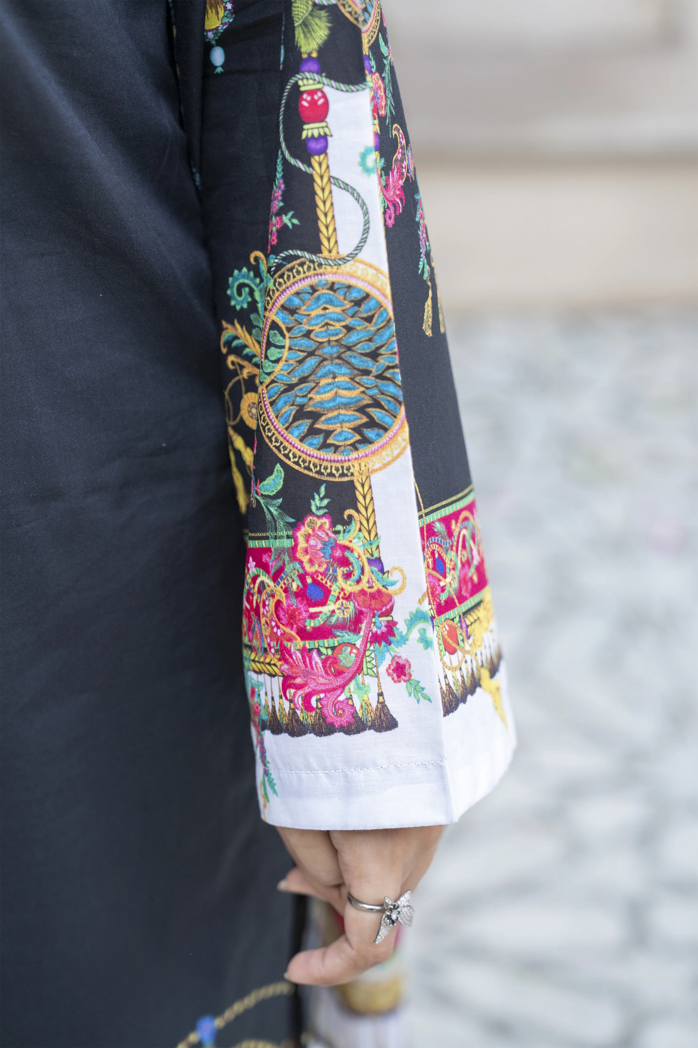 Motif Lawn Printed Suit-010 - Image 3