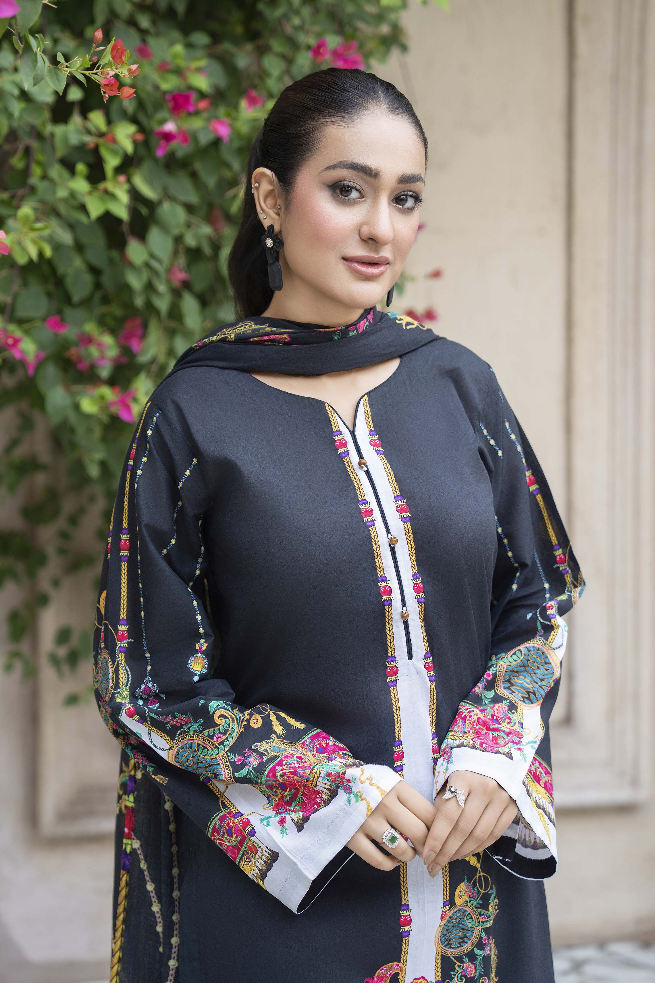 Motif Lawn Printed Suit-010 - Image 4
