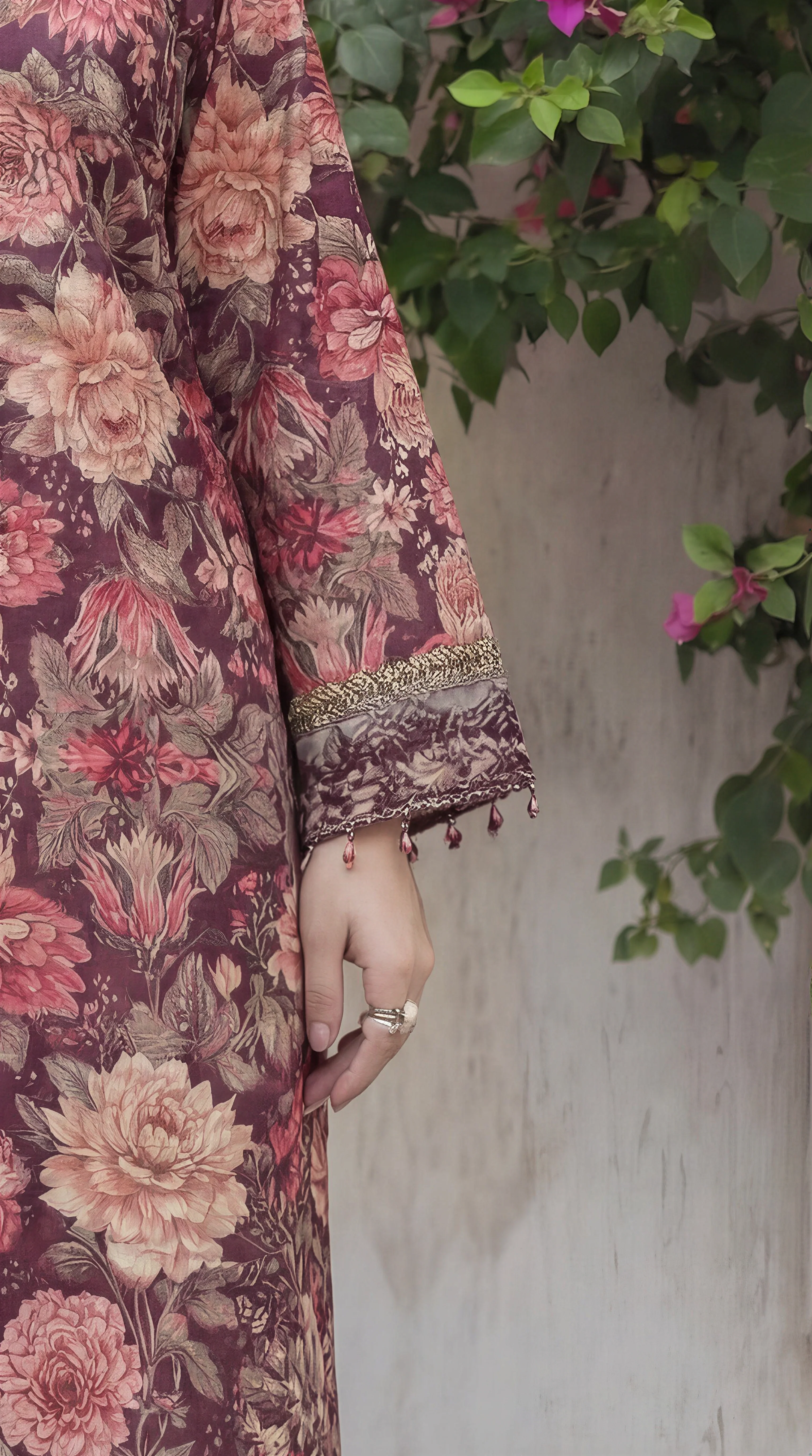 Motif Munar Embroidered Suit-3988 - Image 4