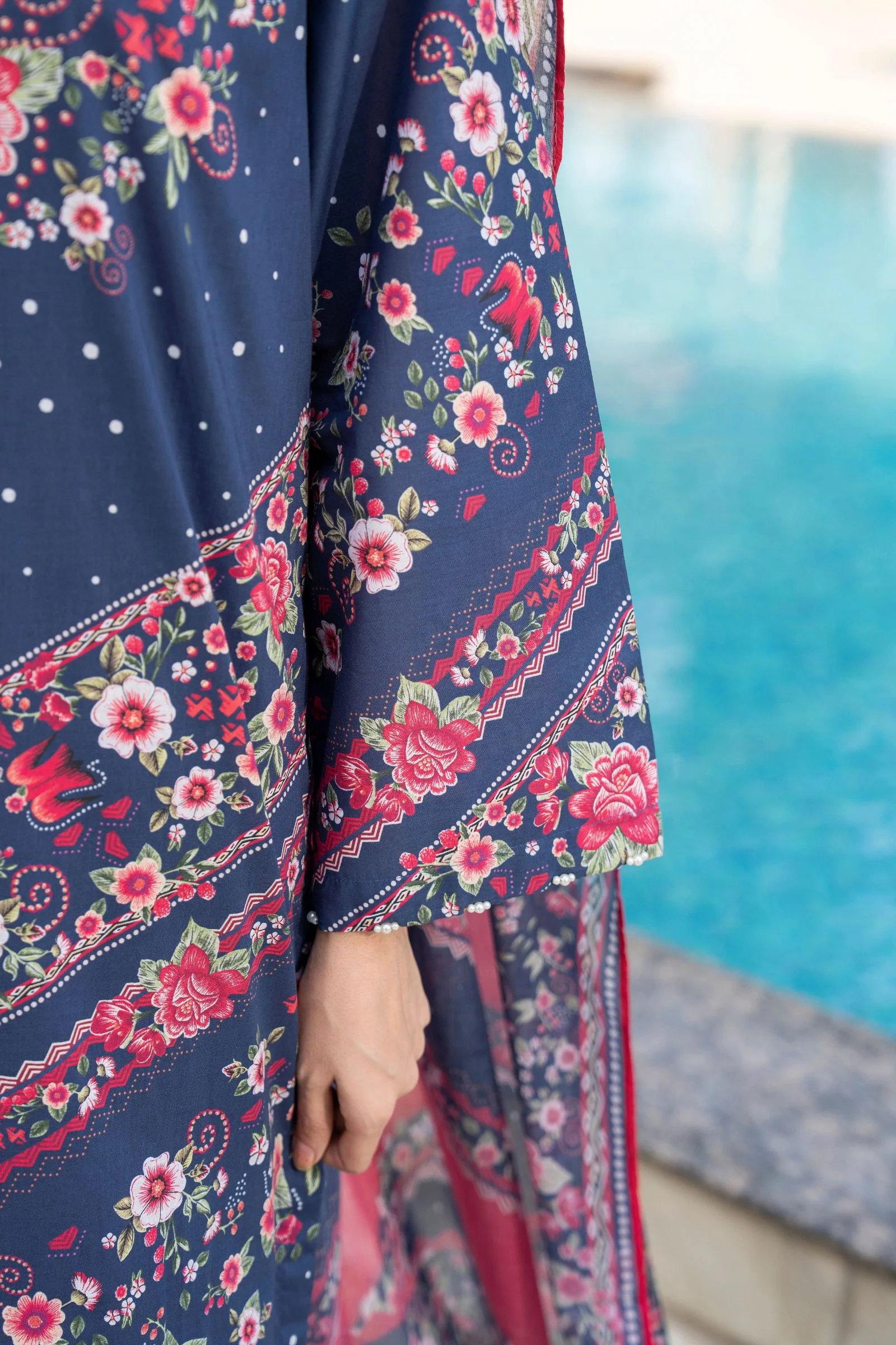 Motif Printed Lawn Suit-016 - Image 3