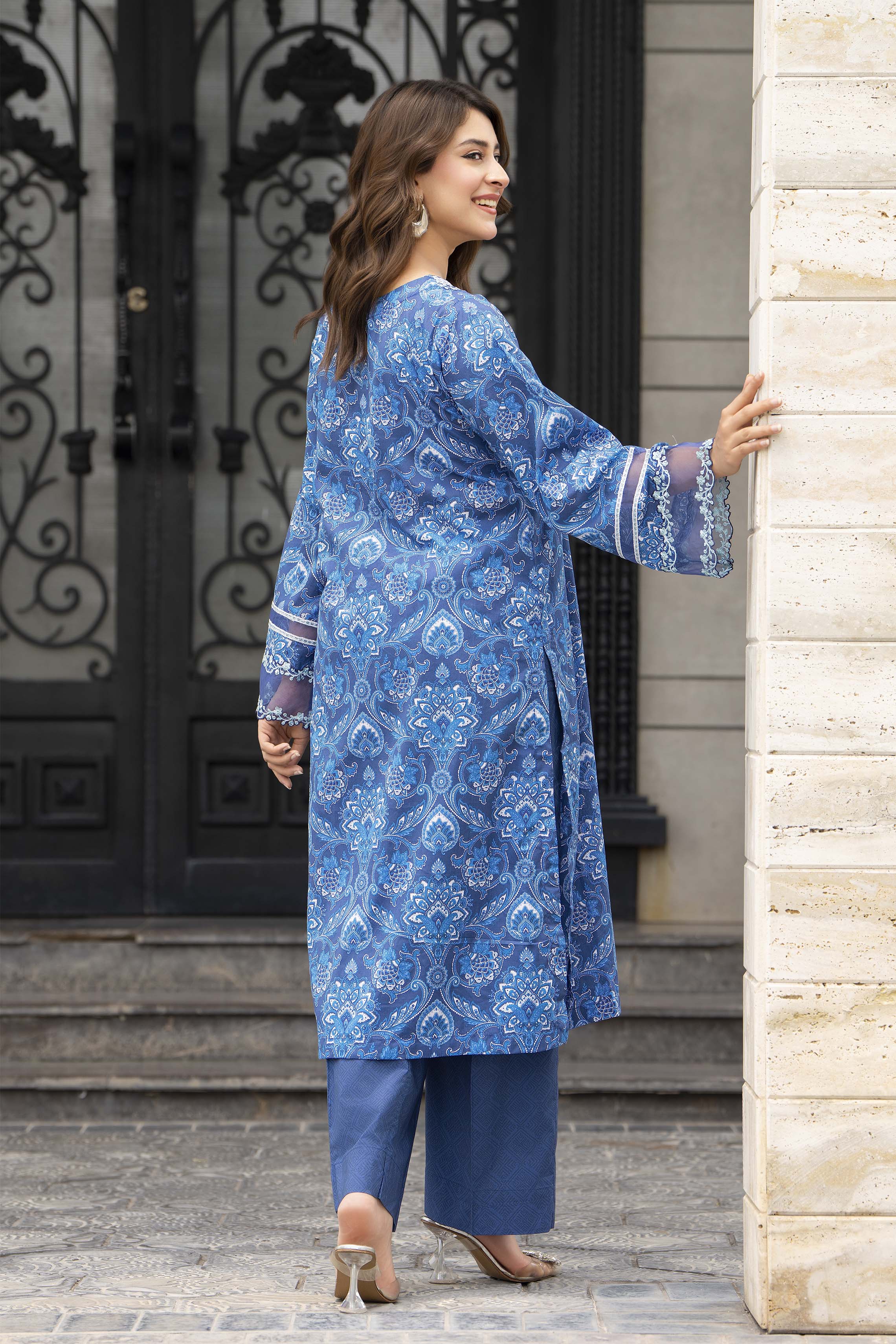 Motif Printed Lawn Suit-033 - Image 6