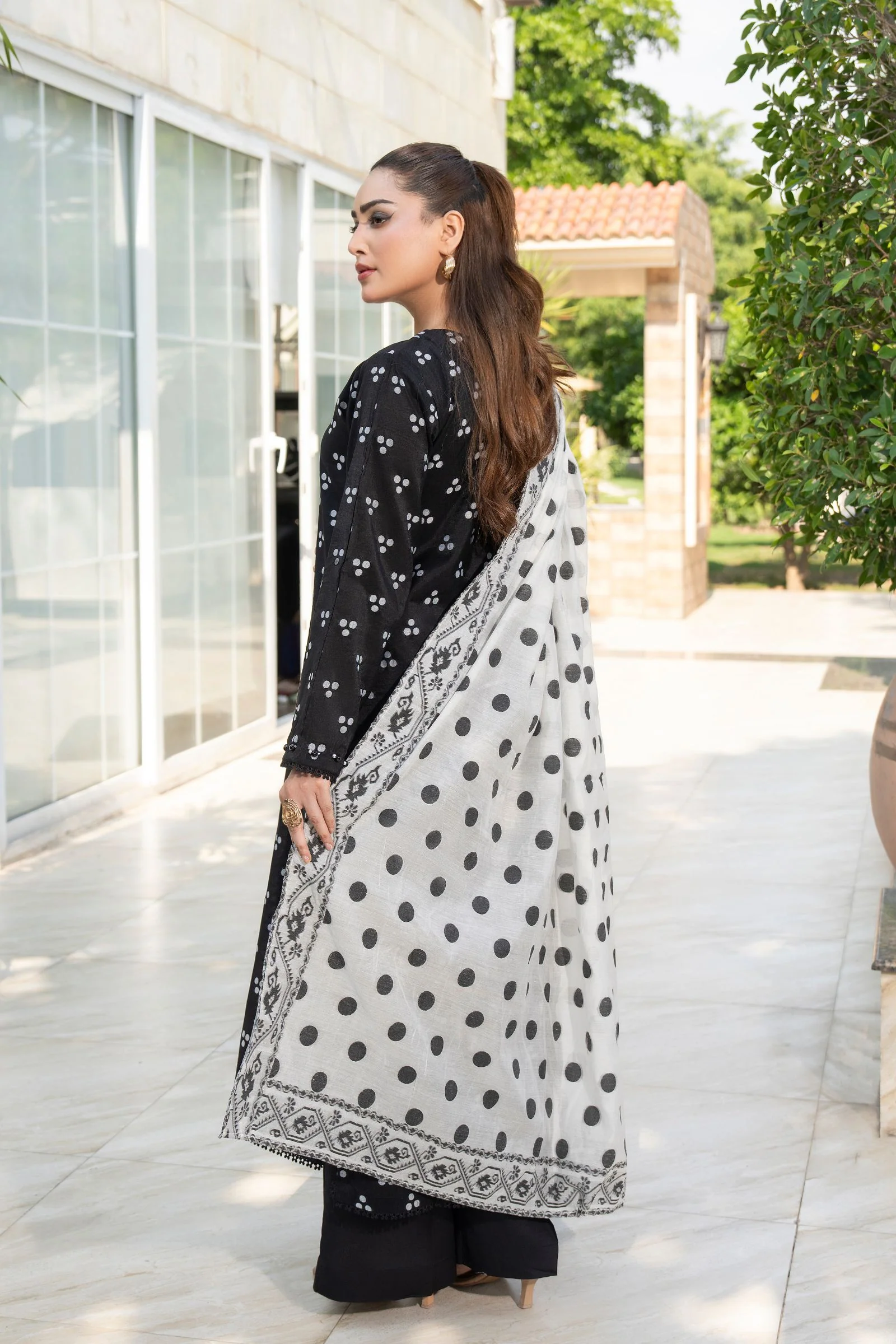 Motif Printed Lawn Suit-3991 - Image 6