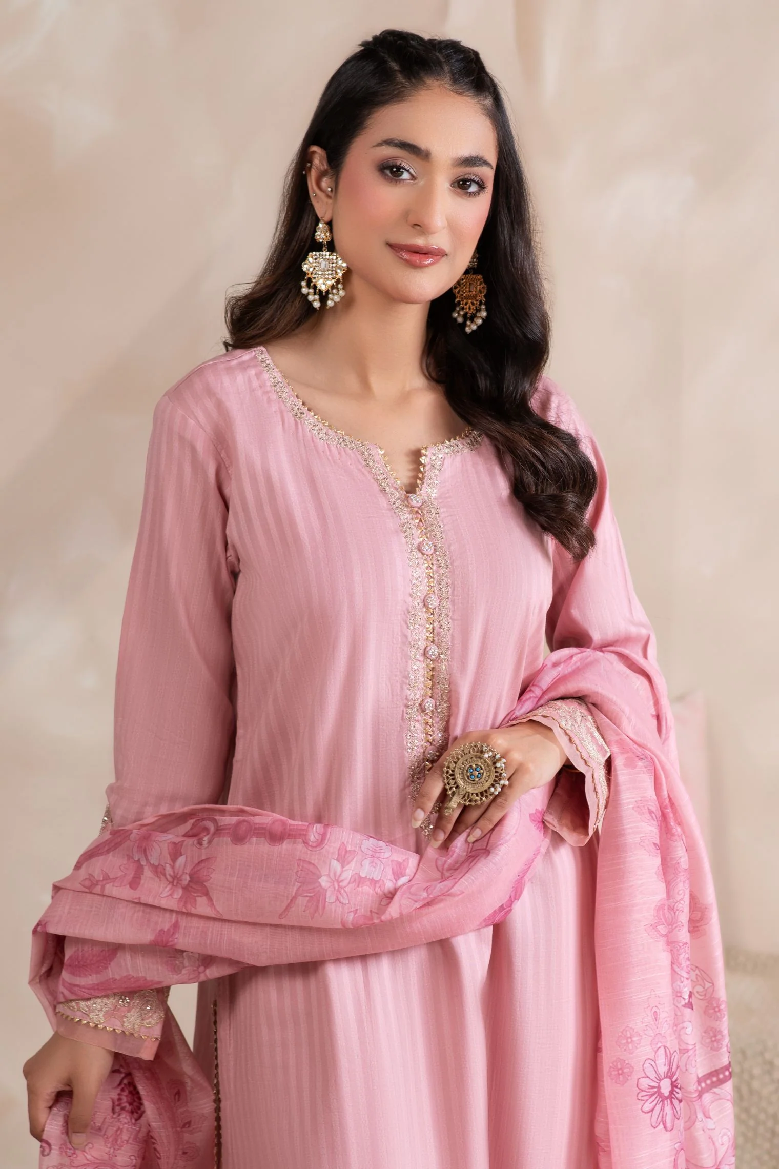 Motif Katpana Solid Embroidered Suit-4031 - Image 4